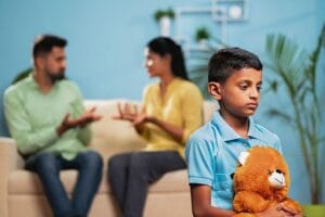 आपसी बातचीत में कमी